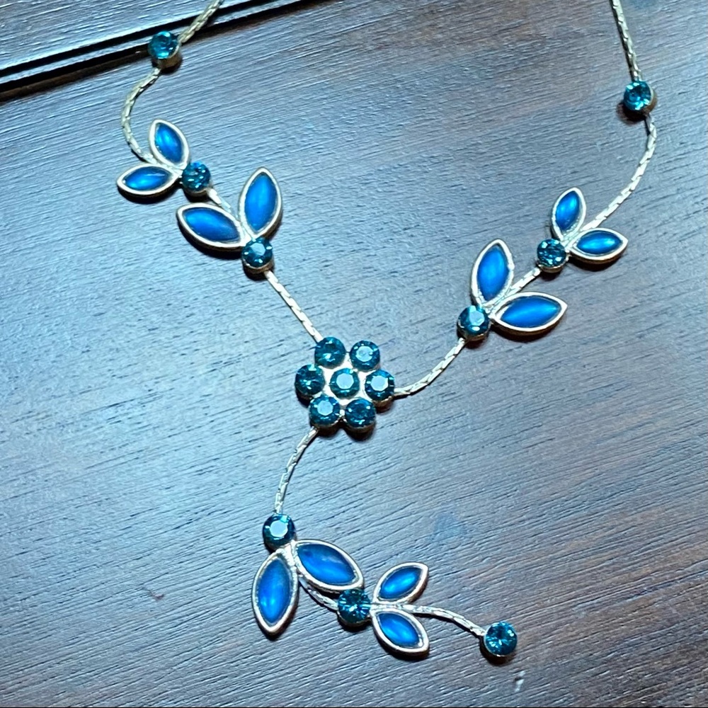 🌸 Stunning Blue Flower Rhinestone Drop Necklace 🌸